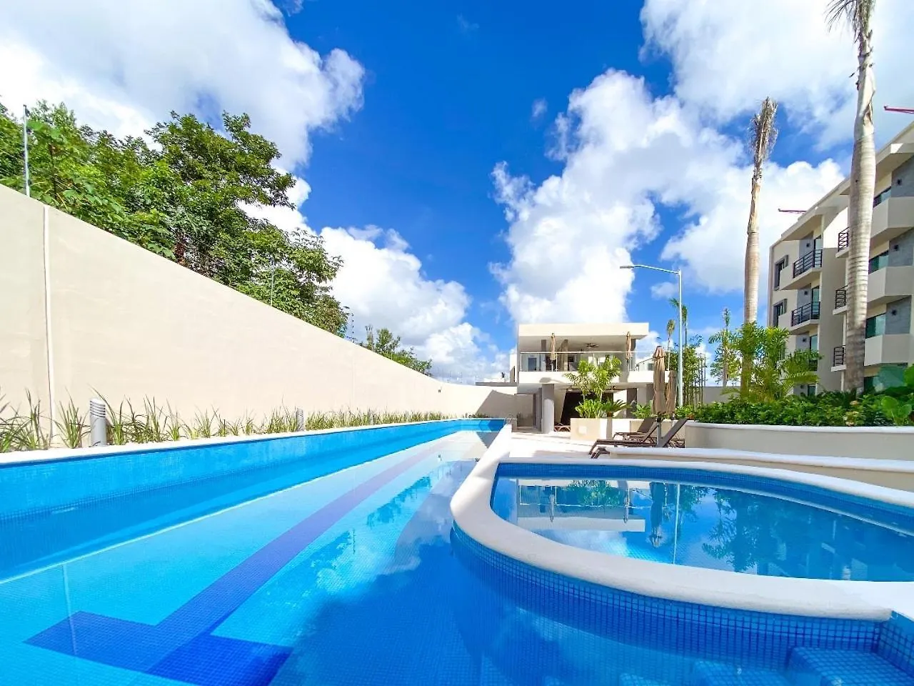 Astoria Gated Condos Cancun